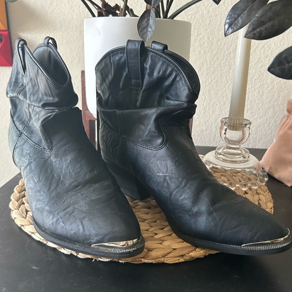 Dingo Short Western Cowboy Boots - Picture 1 of 3